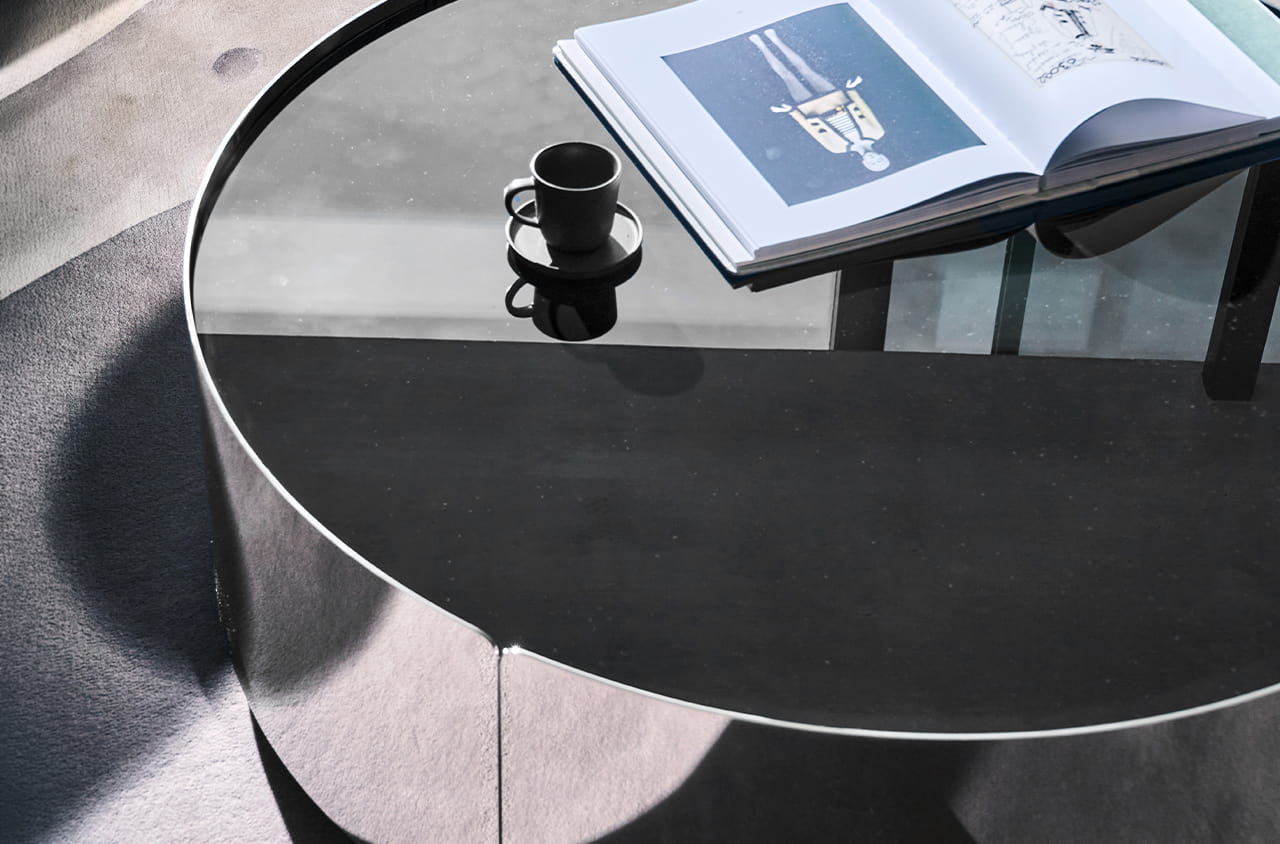 Detailbild verspiegelter Couchtisch